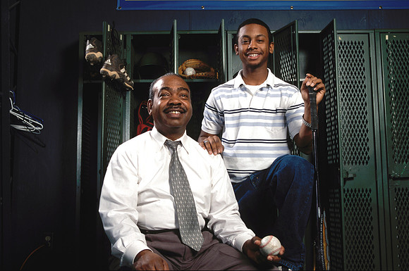Father-son gym hor 8x12