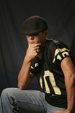 19-TaylorHat