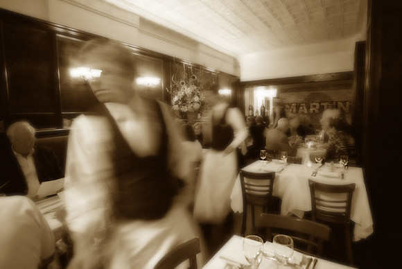 LeDeauville Blur Waiter